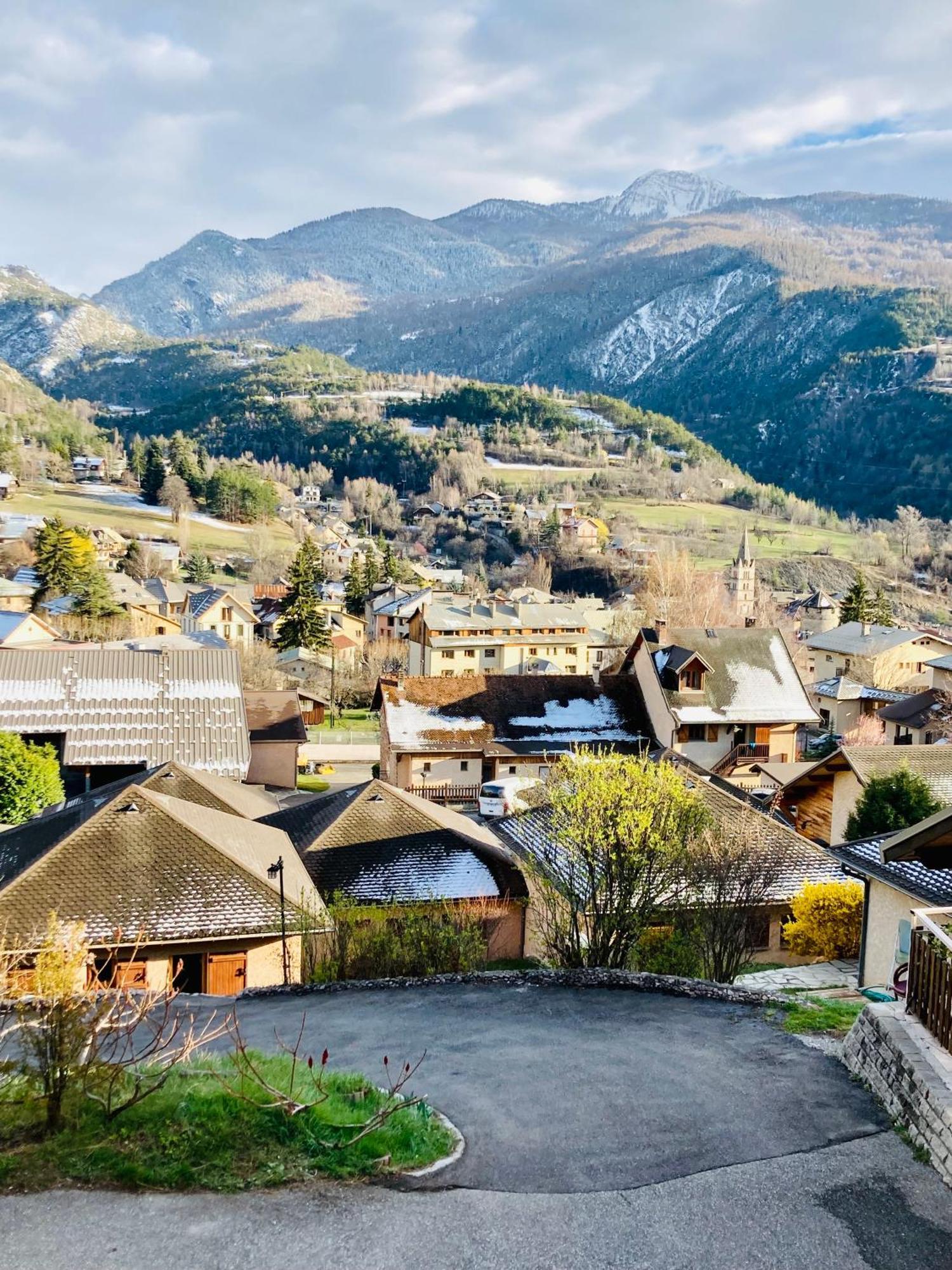 Le Catinat Fleuri Otel Guillestre Dış mekan fotoğraf